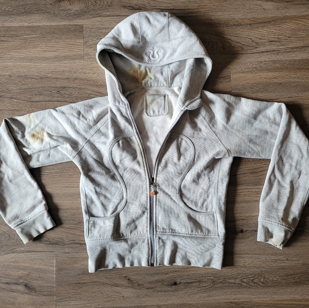 Read Description- Lulu sweater